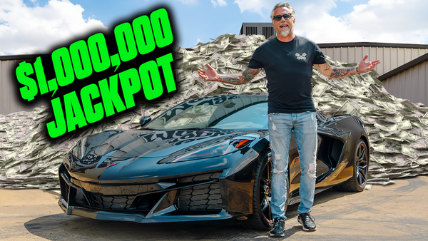 ¡SORPRENDE A UN FAN CON UN NUEVO SUPERCAR + PREMIO BOTE DE $1,000,000! 