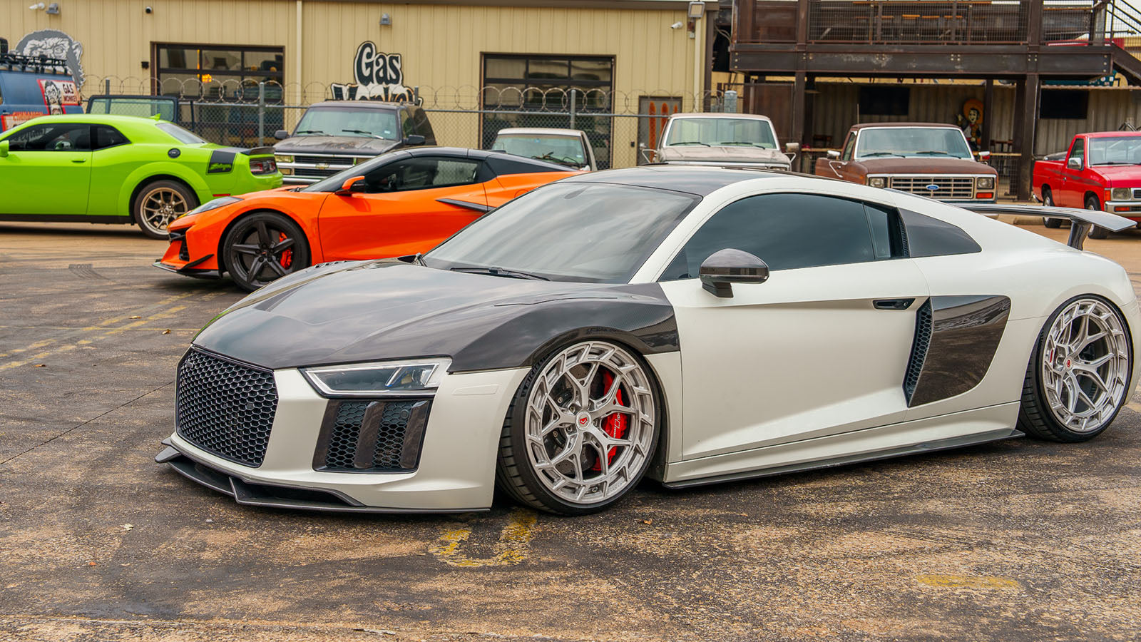 ENTER TO WIN – Gas Monkey Garage