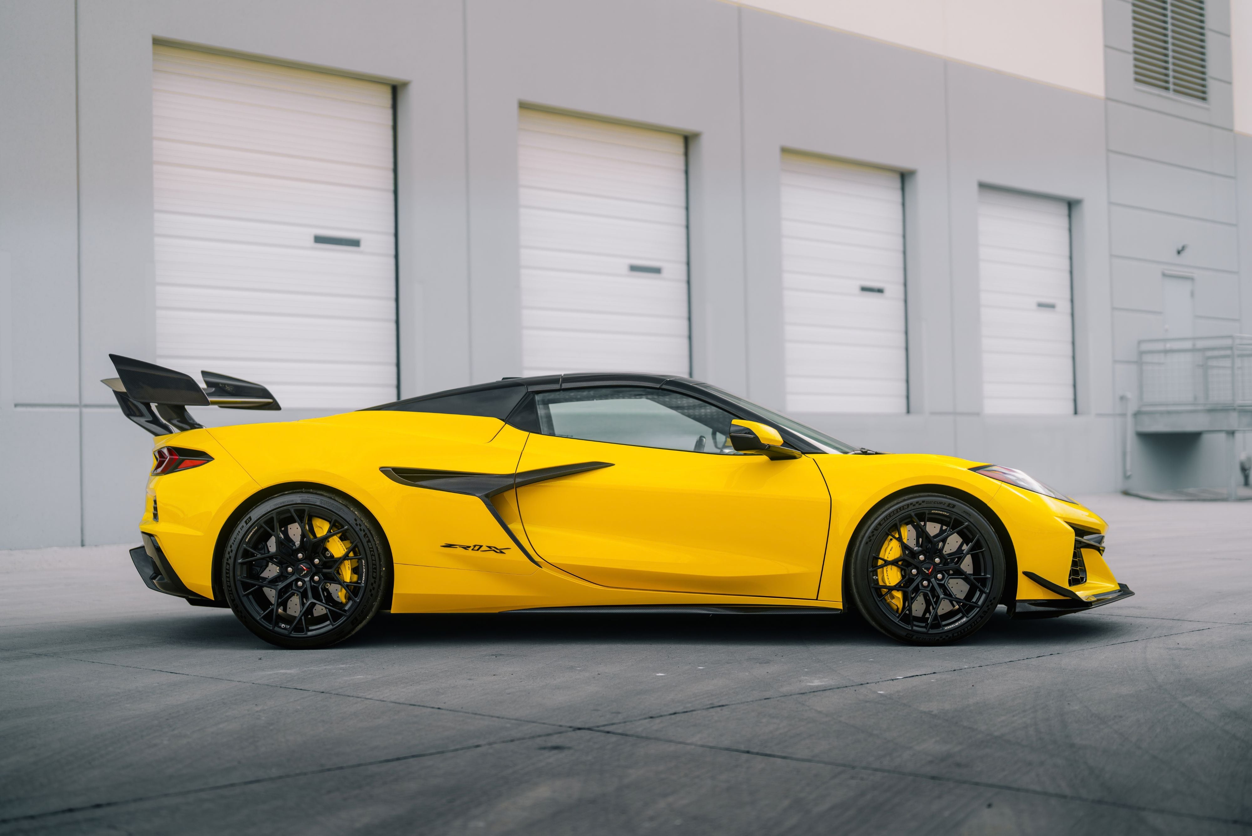 クレッタ　イエロー ZR1X – Gas Monkey Garage